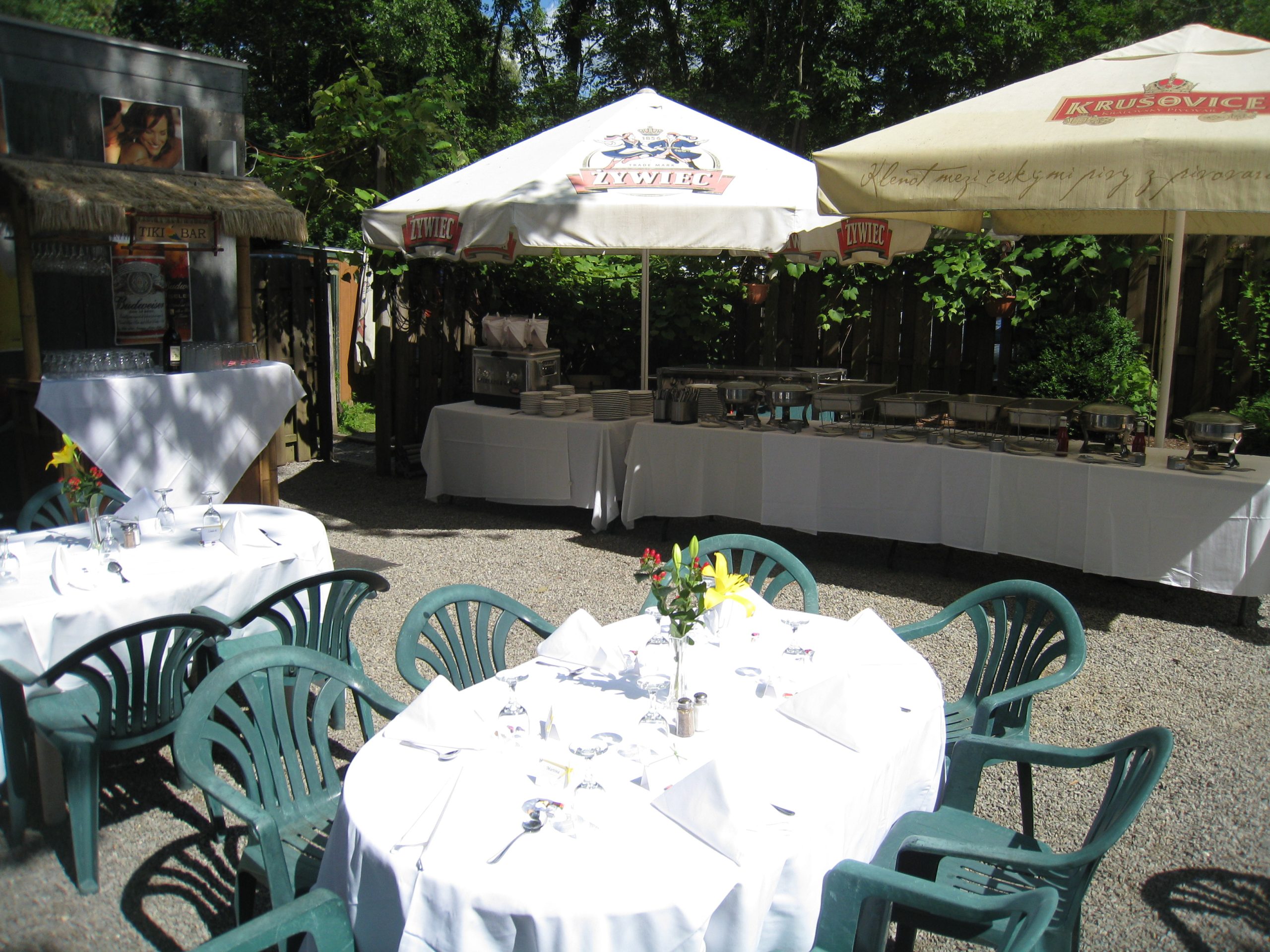 Northwood Inn Outdoor Party
